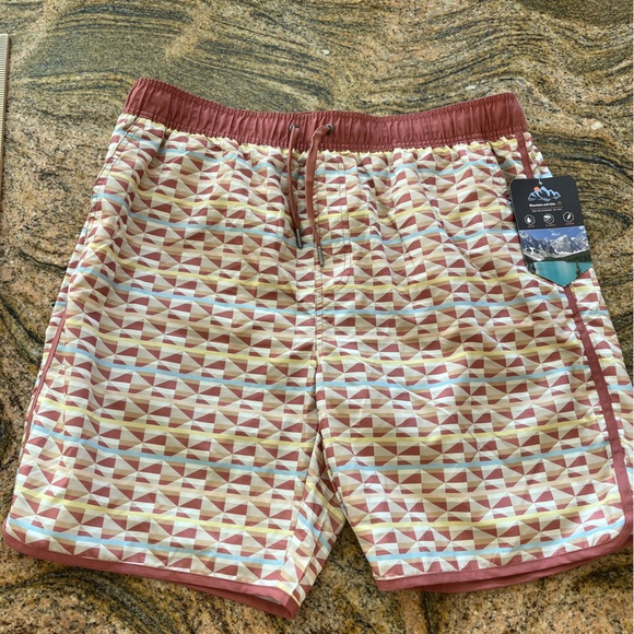 Mens XL Swim Trunks Mountain & Isles Multicolor Geometric Lined Drawstring NWT - Picture 4 of 7